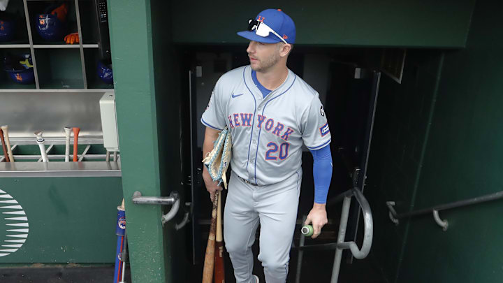Jul 7, 2024; Pittsburgh, Pennsylvania, USA;  New York Mets first baseman Pete Alonso (20) enters the dugout to play the Pittsburgh Pirates at PNC Park. Mandatory Credit: Charles LeClaire-Imagn Images