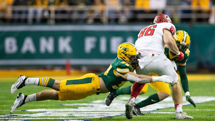 Illinois State v North Dakota State