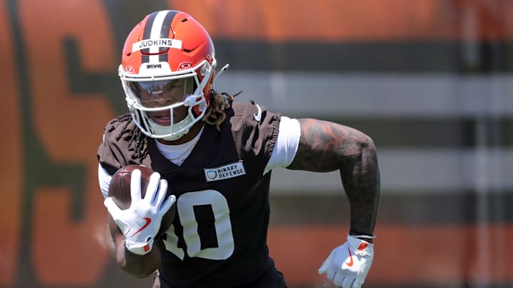 Cleveland Browns running back Quinshon Judkins runs during a Browns rookie minicamp drill at the team's training facility May 9, 2025, in Berea, Ohio.