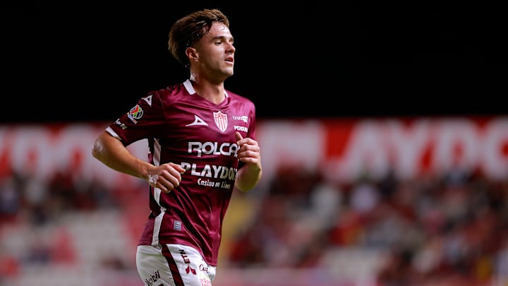 El talentoso argentino Agustín Palavecino del Necaxa está en la mira de dos grandes del fútbol mexicano