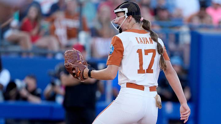 Texas Longhorns pitcher Teagan Kavan