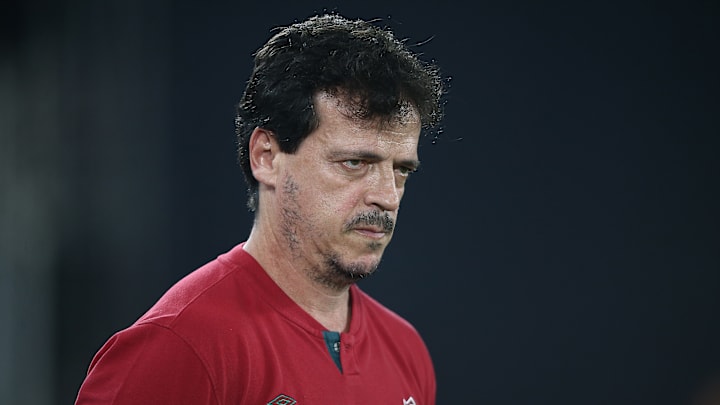 Fernando Diniz está livre no mercado da bola