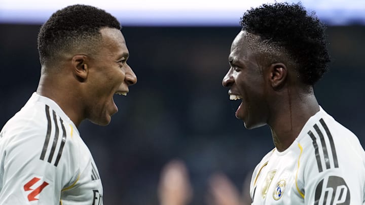 Mbappé e Vini Jr estão no Top 5