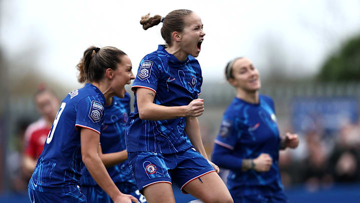 Chelsea beat Manchester United 1-0 on Sunday afternoon