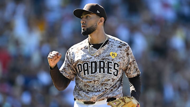 San Diego escucha ofertas por el venezolano Robert Suárez 