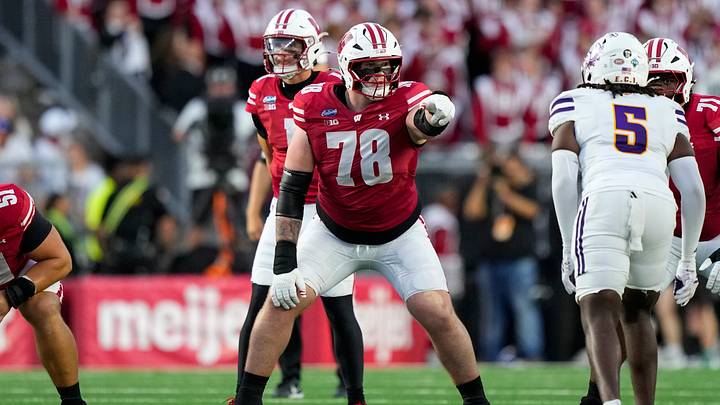 Wisconsin Badgers offensive lineman Colin Cubberly. Wisconsin Badgers offensive lineman Colin Cubberly.