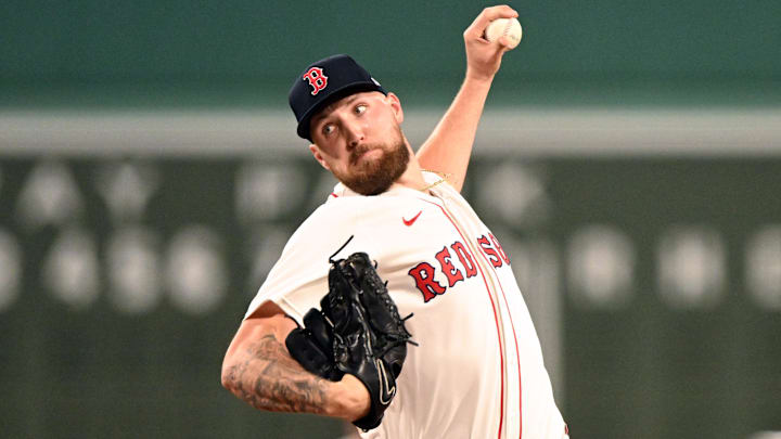 Sep 14, 2025; Boston, Massachusetts, USA; Boston Red Sox starting pitcher Garrett Crochet (35) pitches against the New York Yankees during the first inning at Fenway Park. Mandatory Credit: Brian Fluharty-Imagn Images Sep 14, 2025; Boston, Massachusetts, USA; Boston Red Sox starting pitcher Garrett Crochet (35) pitches against the New York Yankees during the first inning at Fenway Park. Mandatory Credit: Brian Fluharty-Imagn Images