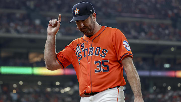 Sep 20, 2024; Houston, Texas, USA; Houston Astros starting pitcher Justin Verlander (35) motions to the crowd while walking to the dugout after a pitching change in the fifth inning against the Los Angeles Angels at Minute Maid Park. Sep 20, 2024; Houston, Texas, USA; Houston Astros starting pitcher Justin Verlander (35) motions to the crowd while walking to the dugout after a pitching change in the fifth inning against the Los Angeles Angels at Minute Maid Park.