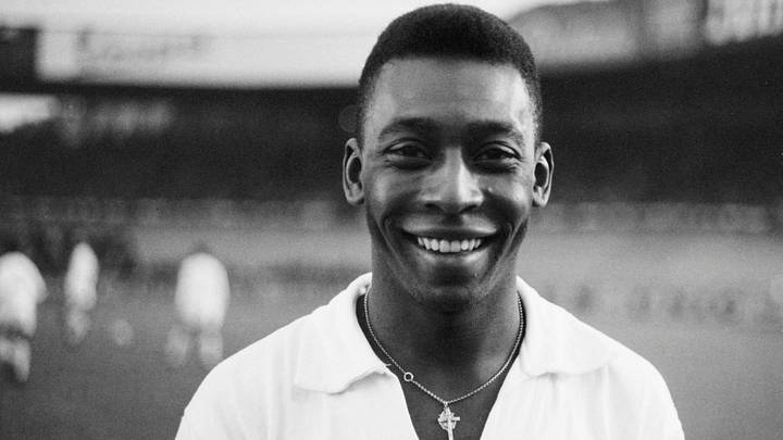 Pelé a commencé très jeune. Pelé a commencé très jeune.