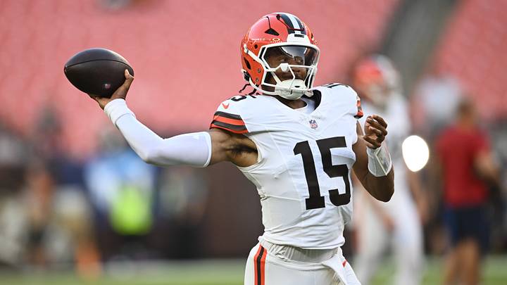 Aug 27, 2026; Cleveland, Ohio, USA;  Cleveland Browns quarterback Taylen Green (15) warms up prior to the game against the New England Patriots at Huntington Bank Field.  Mandatory Credit: Ken Blaze-Imagn Images