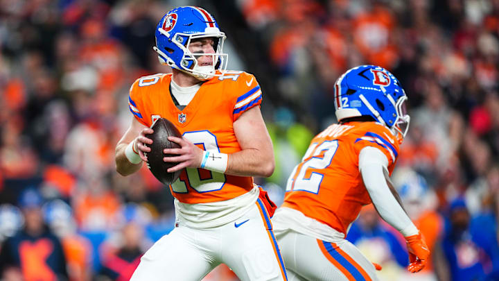 Las Vegas Raiders v Denver Broncos Las Vegas Raiders v Denver Broncos