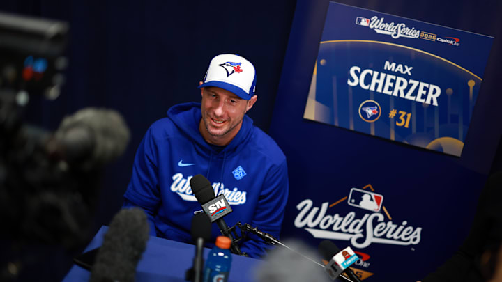 World Series - Los Angeles Dodgers v Toronto Blue Jays - Workout Day World Series - Los Angeles Dodgers v Toronto Blue Jays - Workout Day