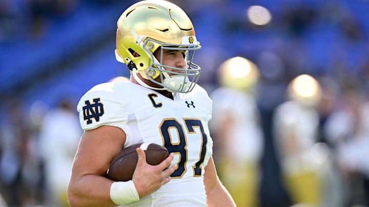 Notre Dame v Navy