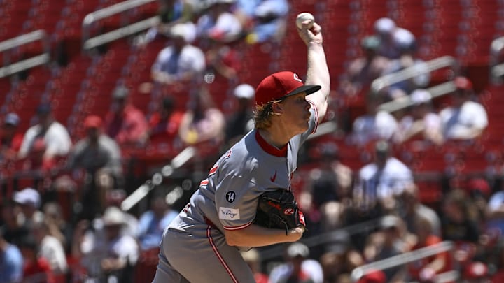 Jun 22, 2025; St. Louis, Missouri, USA; Cincinnati Reds starting pitcher Andrew Abbott (41) delivers a pitch against the St. Louis Cardinals in the first inning at Busch Stadium. Mandatory Credit: Joe Puetz-Imagn Images