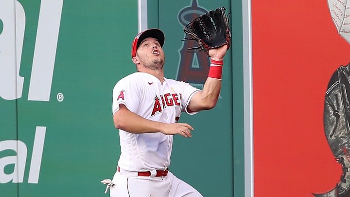 Houston Astros v Los Angeles Angels - Game One Houston Astros v Los Angeles Angels - Game One