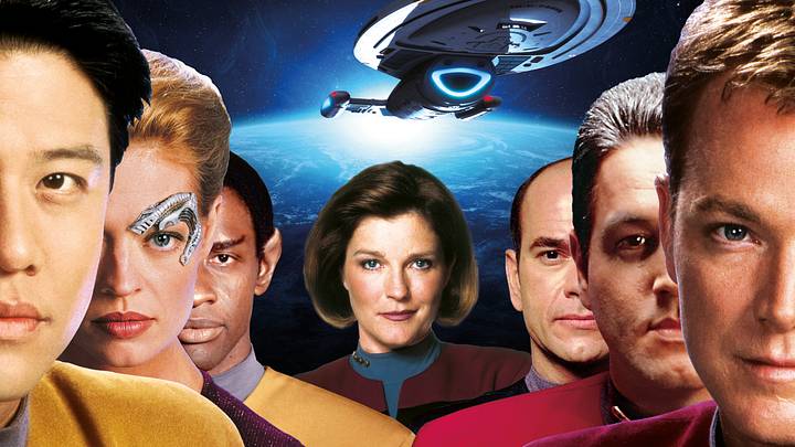 Photo: Star Trek: Voyager 25th Anniversary Special.. Image Courtesy Titan Comics