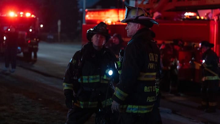 CHICAGO FIRE -- "Post-Mortem" Episode 13018 -- Pictured: (l-r) David Eigenberg as Christopher Herrmann, Dermot Mulroney as Chief Dom Pascal -- (Photo by: Peter Gordon/NBC)