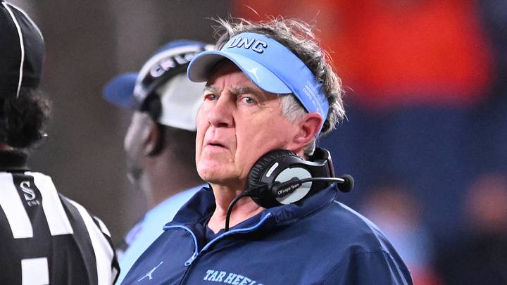 Oct 31, 2025; Syracuse, New York, USA; North Carolina Tar Heels head coach Bill Belichick prepares to call a timeout in the second quarter against the Syracuse Orange at the JMA Wireless Dome. Mandatory Credit: Mark Konezny-Imagn Images Oct 31, 2025; Syracuse, New York, USA; North Carolina Tar Heels head coach Bill Belichick prepares to call a timeout in the second quarter against the Syracuse Orange at the JMA Wireless Dome. Mandatory Credit: Mark Konezny-Imagn Images