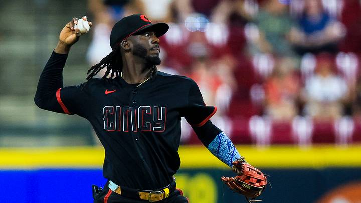 Sep 4, 2026; Cincinnati, Ohio, USA; Cincinnati Reds shortstop Elly De La Cruz (44) throws to first to get Milwaukee Brewers outfielder Luis Lara (not pictured) out in the ninth inning at Great American Ball Park. Mandatory Credit: Katie Stratman-Imagn Images Sep 4, 2026; Cincinnati, Ohio, USA; Cincinnati Reds shortstop Elly De La Cruz (44) throws to first to get Milwaukee Brewers outfielder Luis Lara (not pictured) out in the ninth inning at Great American Ball Park. Mandatory Credit: Katie Stratman-Imagn Images