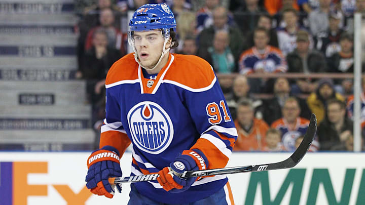 Phoenix Coyotes v Edmonton Oilers