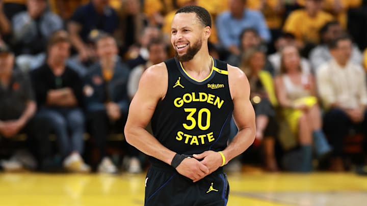 Curry se lesionó en el primer encuentro ante los Timberwolves 