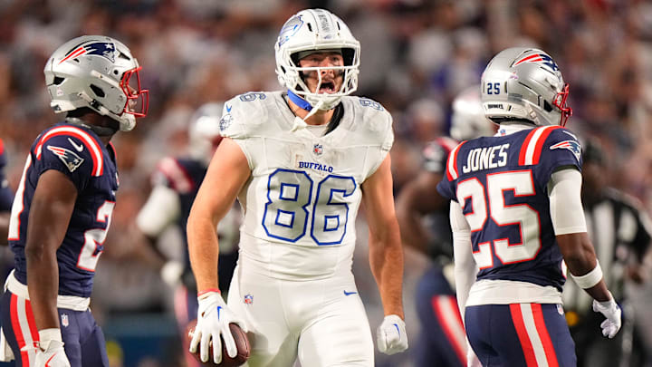 Oct 5, 2025; Orchard Park, New York, USA; Buffalo Bills tight end Dalton Kincaid (86) reacts to making a catch against the New England Patriots during the first half at Highmark Stadium. Oct 5, 2025; Orchard Park, New York, USA; Buffalo Bills tight end Dalton Kincaid (86) reacts to making a catch against the New England Patriots during the first half at Highmark Stadium.