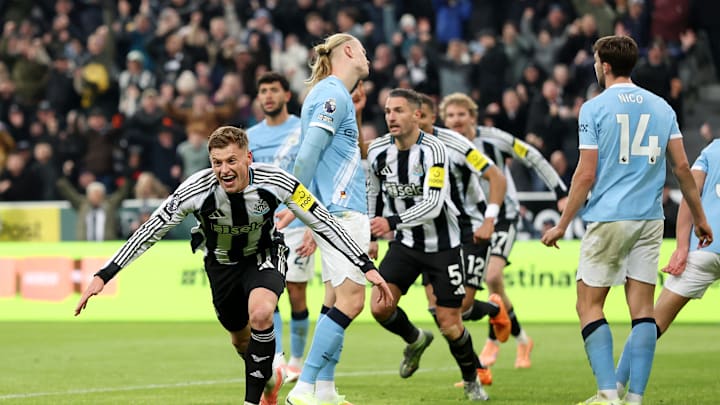 Newcastle United v Manchester City - Premier League