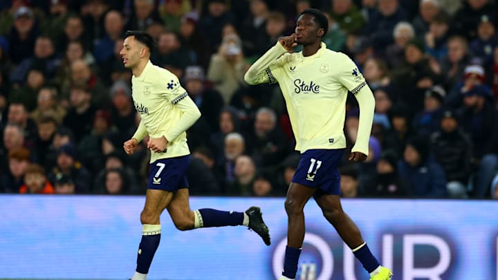 Aston Villa v Everton - Premier League