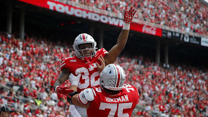 The full New Year's Day college football bowl schedule for today as the playoff games enter the quarterfinal round.