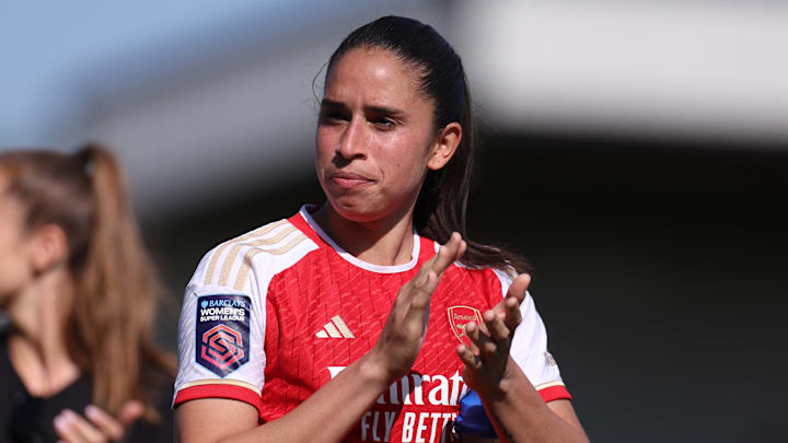 A defensora de 32 anos estava defendendo o Arsenal