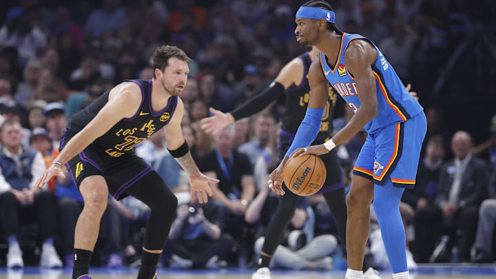 Luka Doncic tuvo un gran marzo, incluso en defensa  