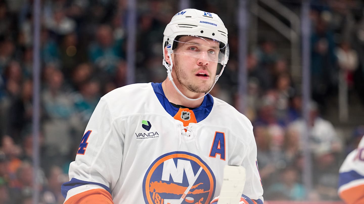Islanders Star Fined for Unsportsmanlike Conduct Against William Eklund