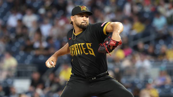 Jun 12, 2026; Pittsburgh, Pennsylvania, USA; Pittsburgh Pirates relief pitcher Antwone Kelly (62) pitches during the seventh inning against the Miami Marlins to make his major league debut at PNC Park. Mandatory Credit: Charles LeClaire-Imagn Images Jun 12, 2026; Pittsburgh, Pennsylvania, USA; Pittsburgh Pirates relief pitcher Antwone Kelly (62) pitches during the seventh inning against the Miami Marlins to make his major league debut at PNC Park. Mandatory Credit: Charles LeClaire-Imagn Images