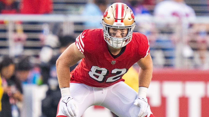 The San Francisco 49ers re-signed tight end Ross Dwelley, who spent 2024 with the Atlanta Falcons.