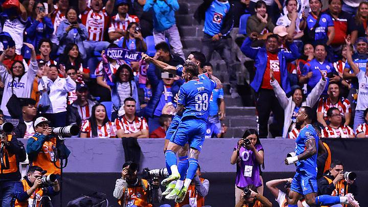 Gabriel Fernández celebra el primero gol del Cruz Azul ante las Chivas, en la séptima jornada del Clausura 2026 Gabriel Fernández celebra el primero gol del Cruz Azul ante las Chivas, en la séptima jornada del Clausura 2026