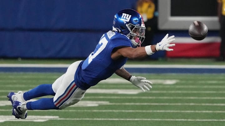 Oct 13, 2024; East Rutherford, New Jersey, USA; New York Giants wide receiver Wan'Dale Robinson (17) can't hang on to a pass against the Cincinnati Bengals during the first half at MetLife Stadium. Mandatory Credit: Robert Deutsch-Imagn Images Oct 13, 2024; East Rutherford, New Jersey, USA; New York Giants wide receiver Wan'Dale Robinson (17) can't hang on to a pass against the Cincinnati Bengals during the first half at MetLife Stadium. Mandatory Credit: Robert Deutsch-Imagn Images