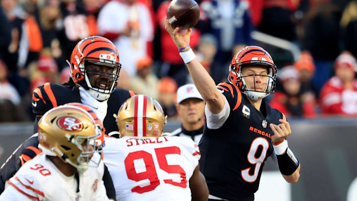 Cincinnati Bengals quarterback Joe Burrow (9) throws against the San Francisco 49ers