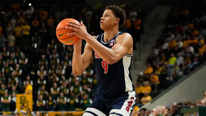 Arizona Wildcats freshman Carter Bryant (9) is a top NBA prospect.