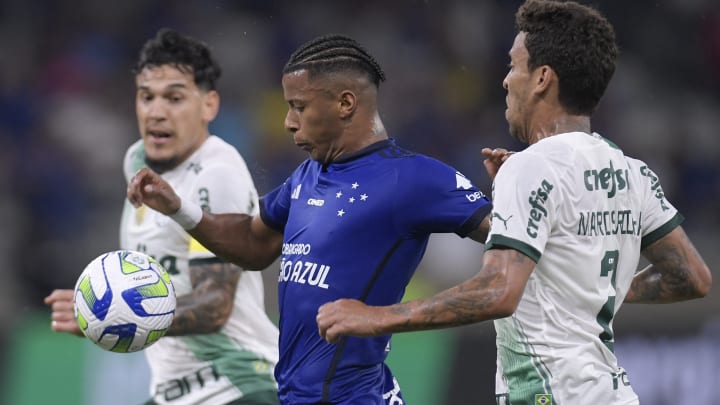 Arthur Gomes, do Cruzeiro, Marcos Rocha e Gustavo Gómez, do Palmeiras, estavam em campo no último jogo entre Palmeiras e Cruzeiro