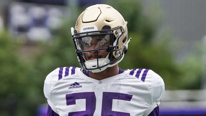 Elijah Jackson could be pushed hard for his UW cornerback starting job. Elijah Jackson could be pushed hard for his UW cornerback starting job.
