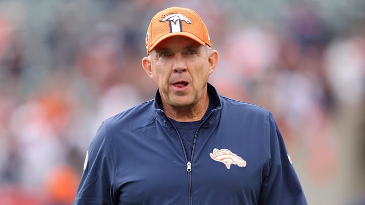 Dec 28, 2024; Cincinnati, Ohio, USA;  Denver Broncos head coach Sean Payton takes the field before a game against the Cincinnati Bengals at Paycor Stadium. Mandatory Credit: Joseph Maiorana-Imagn Images
