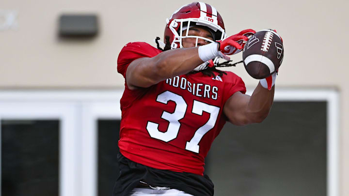 Indiana’s Riley Nowakowski (37) attempts to catch a pass during spring practice Thursday, April 3, 2025, at Memorial Stadium.