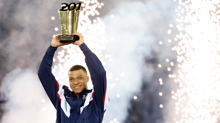 Kylian Mbappé est devenu ce samedi soir le meilleur buteur de l'histoire du Paris Saint-Germain devant Edinson Cavani. Kylian Mbappé est devenu ce samedi soir le meilleur buteur de l'histoire du Paris Saint-Germain devant Edinson Cavani.