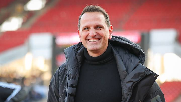 FCN-Sportvorstand Joti Chatzialexiou hatte gute Neuigkeiten zu verkünden FCN-Sportvorstand Joti Chatzialexiou hatte gute Neuigkeiten zu verkünden