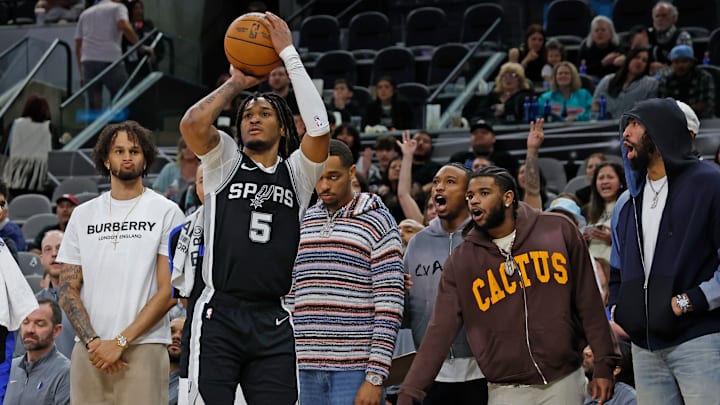 Dallas Mavericks v San Antonio Spurs