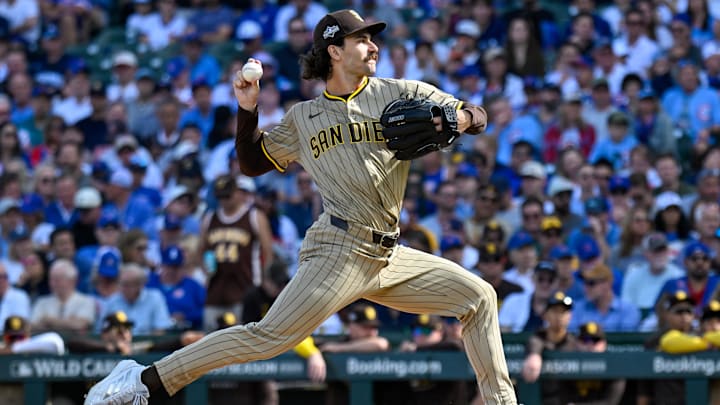 Cầu thủ ném bóng xuất phát của San Diego Padres Dylan Cease Cầu thủ ném bóng xuất phát của San Diego Padres Dylan Cease