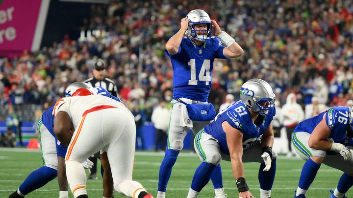 Oct 25, 2026; Seattle, Washington, USA; Seattle Seahawks quarterback Sam Darnold (14) calls a play at the line of scrimmage against the Kansas City Chiefs during the third quarter at Lumen Field. Mandatory Credit: Steven Bisig-Imagn Images Oct 25, 2026; Seattle, Washington, USA; Seattle Seahawks quarterback Sam Darnold (14) calls a play at the line of scrimmage against the Kansas City Chiefs during the third quarter at Lumen Field. Mandatory Credit: Steven Bisig-Imagn Images