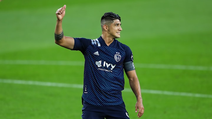 Alan Pulido habla sobre su posible regreso a Chivas