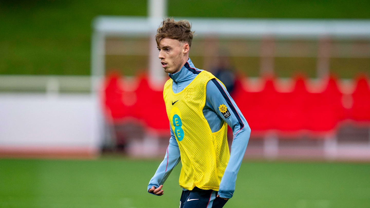 Cole Palmer sent World Cup warning as Thomas Tuchel reveals Chelsea talks