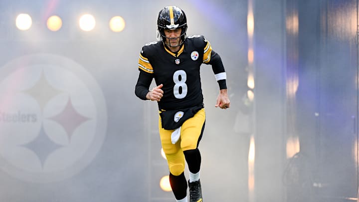 Pittsburgh Steelers QB Aaron Rodgers Pittsburgh Steelers QB Aaron Rodgers